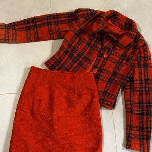 🧡 Vintage 90s Bouclé Plaid Skirt Suit Set – Orange & Purple – EU 40/42